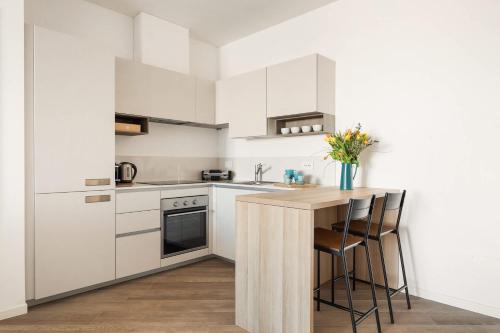 Trastevere Contemporary Apartment, Rome (photo 9)
