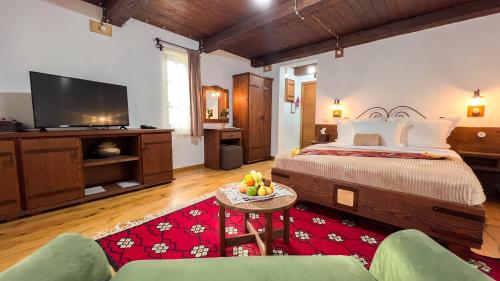 Junior Suite with Mountain View image 5
