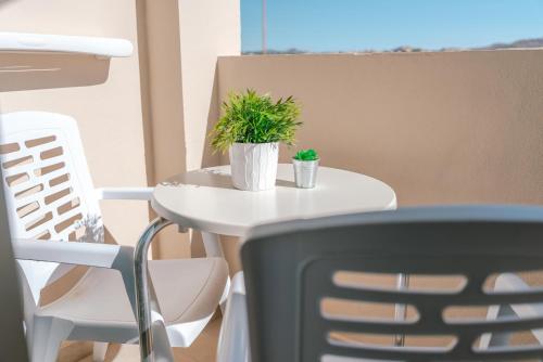 Port Europa - image 7