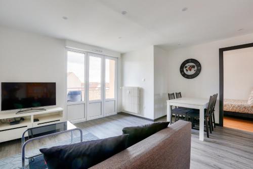 Lovely 2 BR Flat with balcony near the city centre, Strasbourg (photo 2)