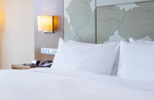 623705863 Holiday Inn Qingdao City Center by IHG - May 4th Square