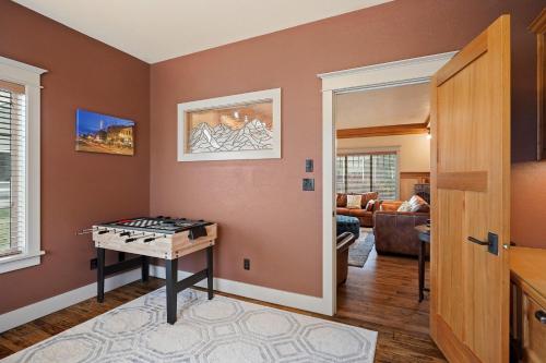 Awbrey-AC-By DT-4BR/2.5BA - image 2