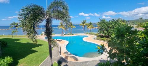 Nasugbu Resort, Beachfront Condo in Canyon Cove A1-104 in Natipuan