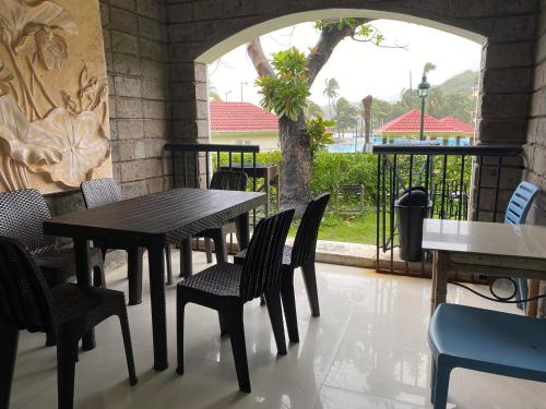 Nasugbu Resort, Beachfront Condo in Canyon Cove A1-104 in Natipuan