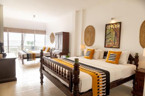 Deluxe Double Room with Balcony and Sea View room in Neevana Hotel Hikkaduwa