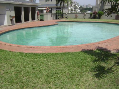 Summersands 83 North Beach Durban- 2 Bedrooms in North Beach