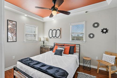 The Hipster Studio in DTSP in St Petersburg, USA