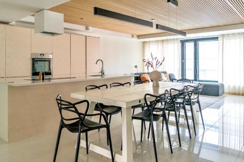 Luxurious 3-Br Apt with Balcony, Хельсинки (фото 3)