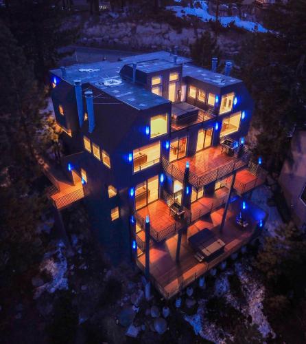 LUXE 15 Blue Diamond Lodge Lake Tahoe Hot Tub