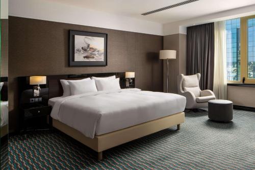 623731473 Radisson Blu Leogrand Hotel