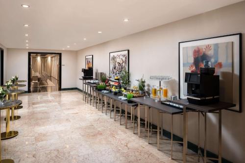 623731568 Radisson Blu Leogrand Hotel