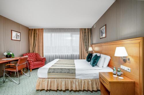 2 twin beds
