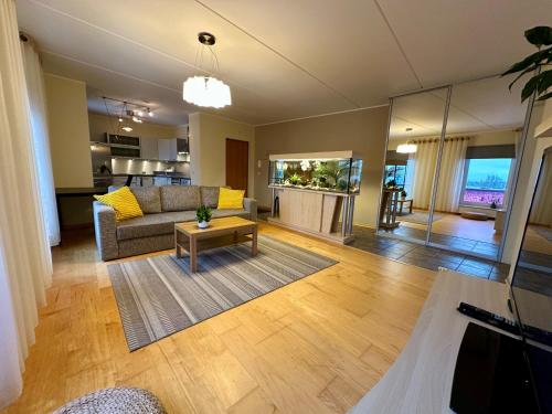 City Marina Apartment with Seaview, Tallinn (photo 2)