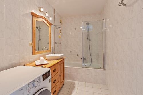 Two-Bedroom Apartment image 9