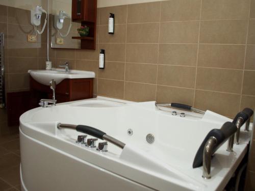 Hotel EMD - image 2