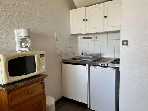 Studio Apartment image 8