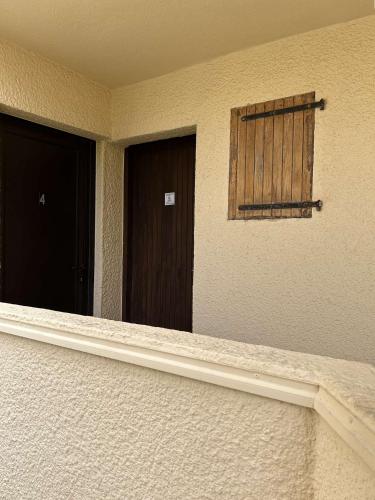 Studio Apartment image 3