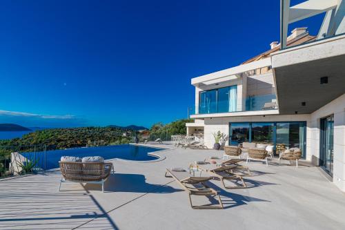 Villa Palazzo Marinavi in Orašac