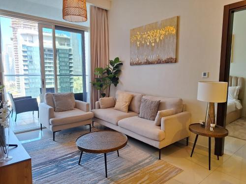 Burj Khalifa View! Modern 2BR in Dubai's Business Bay, Дубай (фото 7)