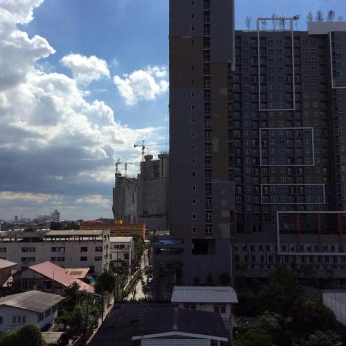 The State Apartment – Bangkok, NY