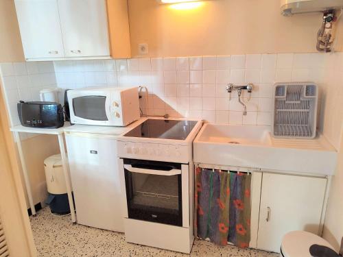 Apartment image 6