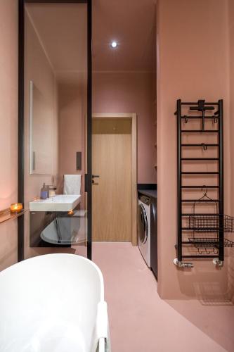 Prague Days - One-bedroom Apartment with Balcony and Workspace in Vinohrady - main image