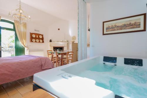 特魯里瑞雷斯玫瑰農場 (Masseria Rosa Trulli Relais) in 阿爾貝羅貝洛市中心