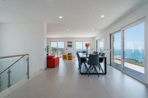 สภาพแวดล้อมโดยรอบ, Villa Carpe Diem, stunning villa with ocean view in ปรายา ดา อเรย์อา บรังกา