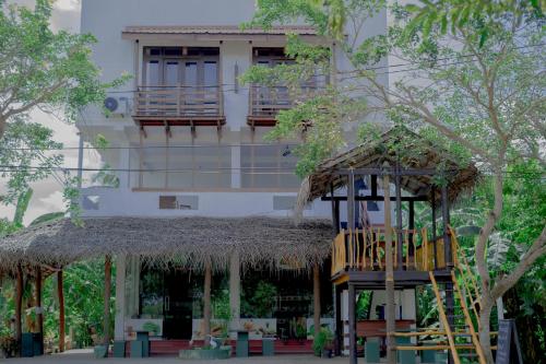ทัศนียภาพภายนอกโรงแรม, Wilpattu Restaurant & Guest house in อนุราธปุระ