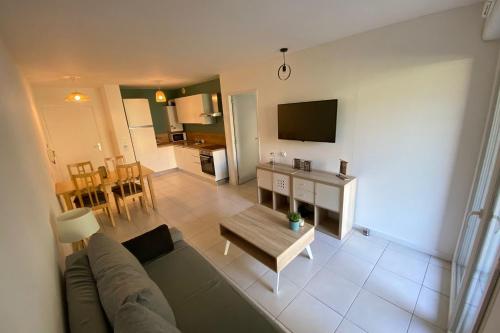 Beautiful T2 with swimming pool - near park - Apartment - La Valette-du-Var