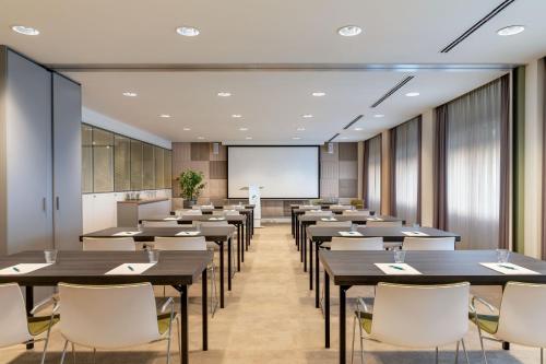 Element Amsterdam - image 14