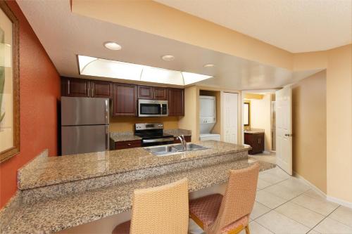 2 bedrooms, 4 beds