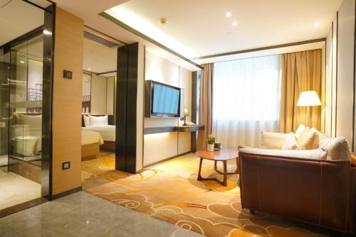 Deluxe Suite room in Guangdong Baiyun City Hotel