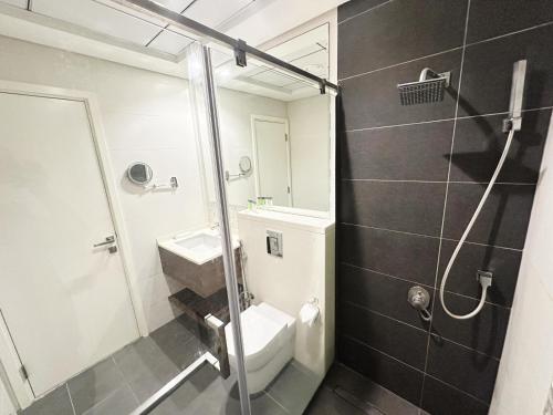 Meydan Marvel Sleek 1-Bedroom Home in Prime Views with Luxe Finishes! by Petals Holiday Homes, Dubai (foto 9)