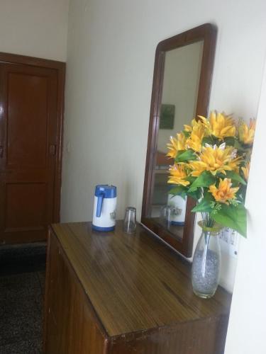 Hotel Sunshine - Karol Bagh Budget Stay at New Delhi – Delhi, NY