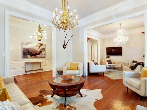 Whitfield Square - image 6