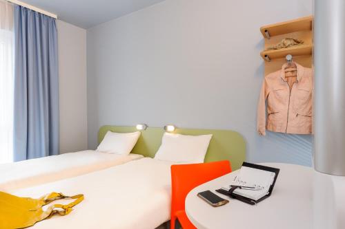 1 twin bed