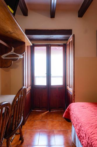 2 double beds