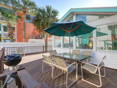 Heated Pool Access Flex Cancelation Cheerful Tybee Beach Cottage - image 7