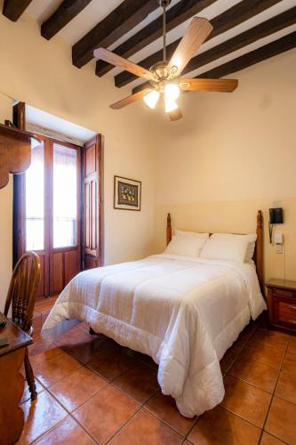 Hotel el Carmen, Morelia in Morelia