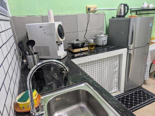 Facilities, Shines GuestHouse 3Br with Outdoor Chilling in Pasir Gudang