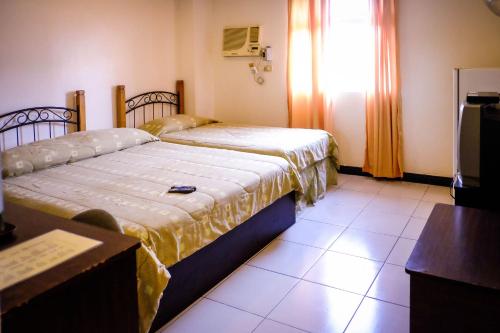 room detail thumbnail 2