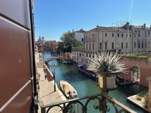 Venice Homes & Holidays - image 3
