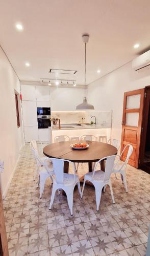 Casa da Ti Maria Vieira in ซานตา คลารา อา เวลฮา