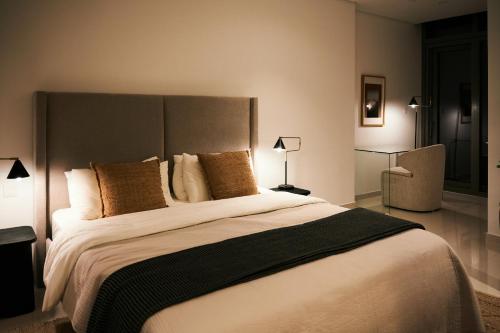 Luxury Seaview 2BR - Paramount Midtown - 6 Guests - 64F Pool Access & Burj View, Dubai (Foto 6)