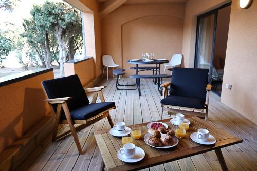 Seadmed, Perla di Mare - T3 avec piscine et accès plage (Perla di Mare - T3 avec piscine et acces plage) in Figari