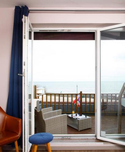 Saint Aubin Logis Hotel & Restaurant in Saint-Aubin-sur-Mer