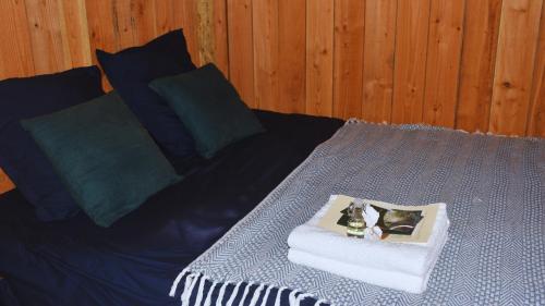 Chambre scandinave dans un parc forestier Chambre scandinave dans un parc forestier