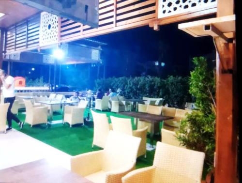 Iekārtas, Emirates Hotel in Ras El-Barr