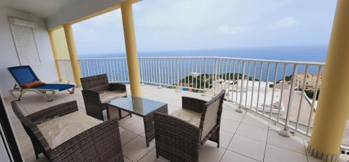 Gorgeous Oceanview Peaceful Villa in ポイント ブランチ